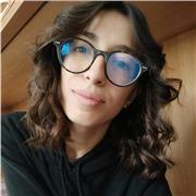 Studentessa di ingegneria biomedica con diploma liceo scientifico